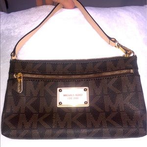 MICHAEL KORS Shoulder Bag and Wrislet
